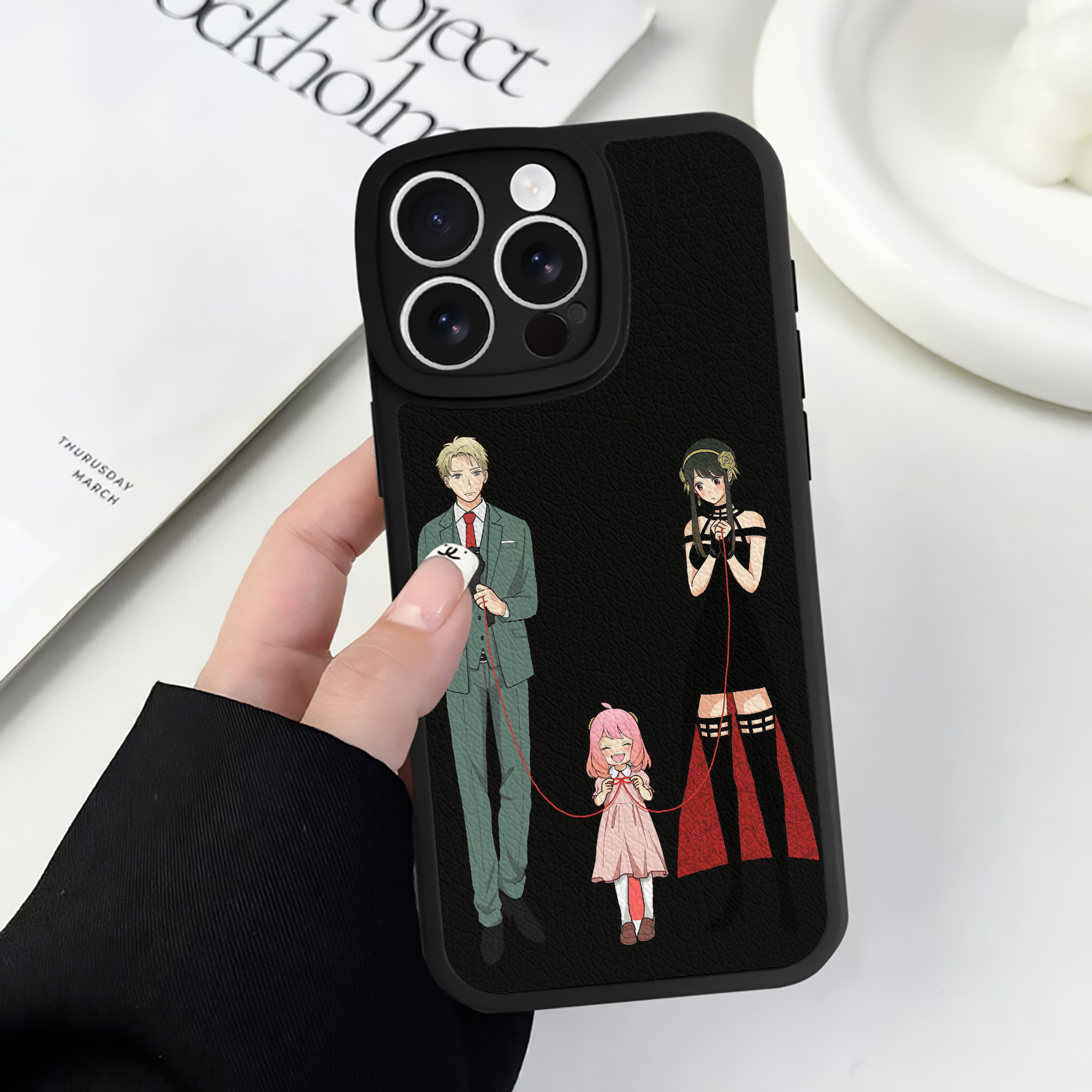 （画像用） SPY×FAMILY间谍家家酒 【iPhone 16シリーズ対応】シリコンスマホケース（レザー調） 材質：シリコン